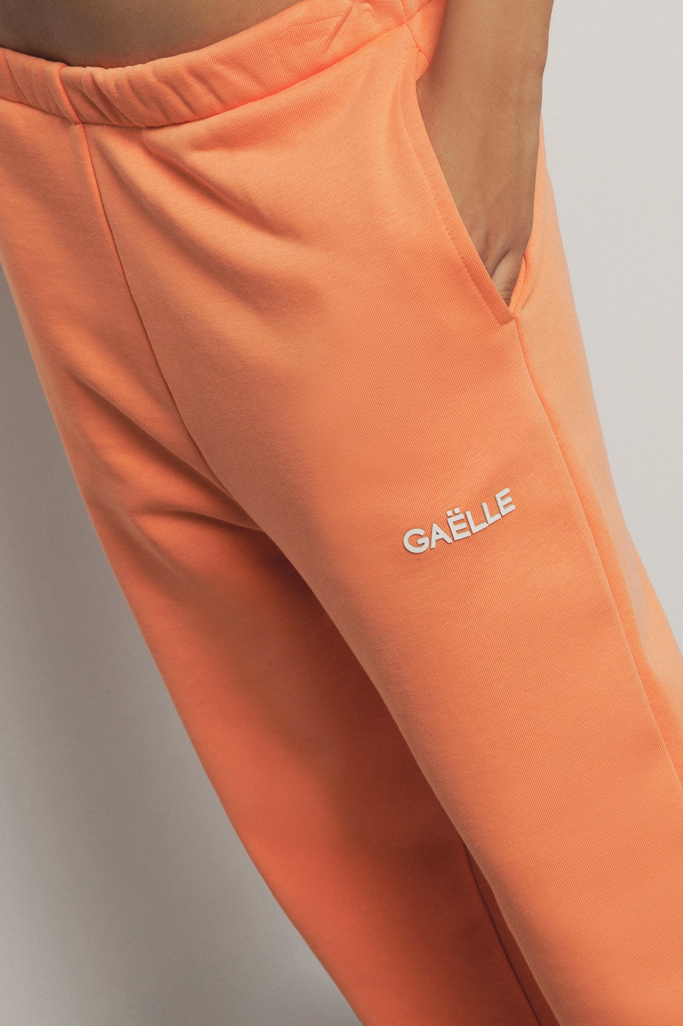 Pantalone palazzo in felpa con tasche alla francese e stampa Gaëlle Paris