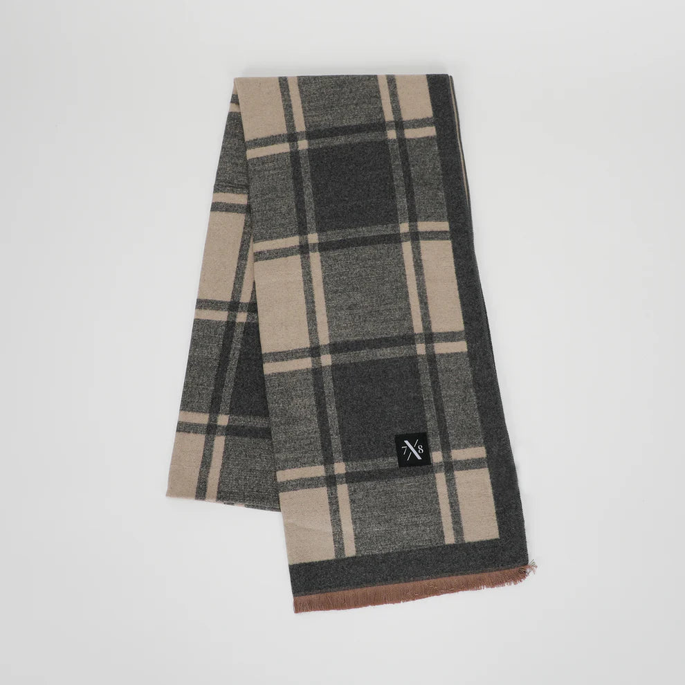 SCIARPA CON MOTIVO QUADRI 7x8