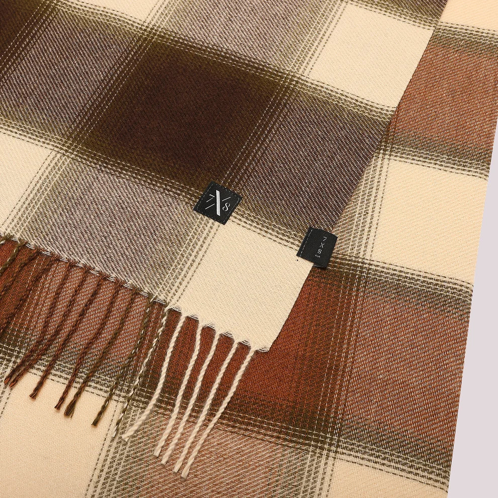 SCIARPA CON MOTIVO TARTAN E FRANGE 7X8