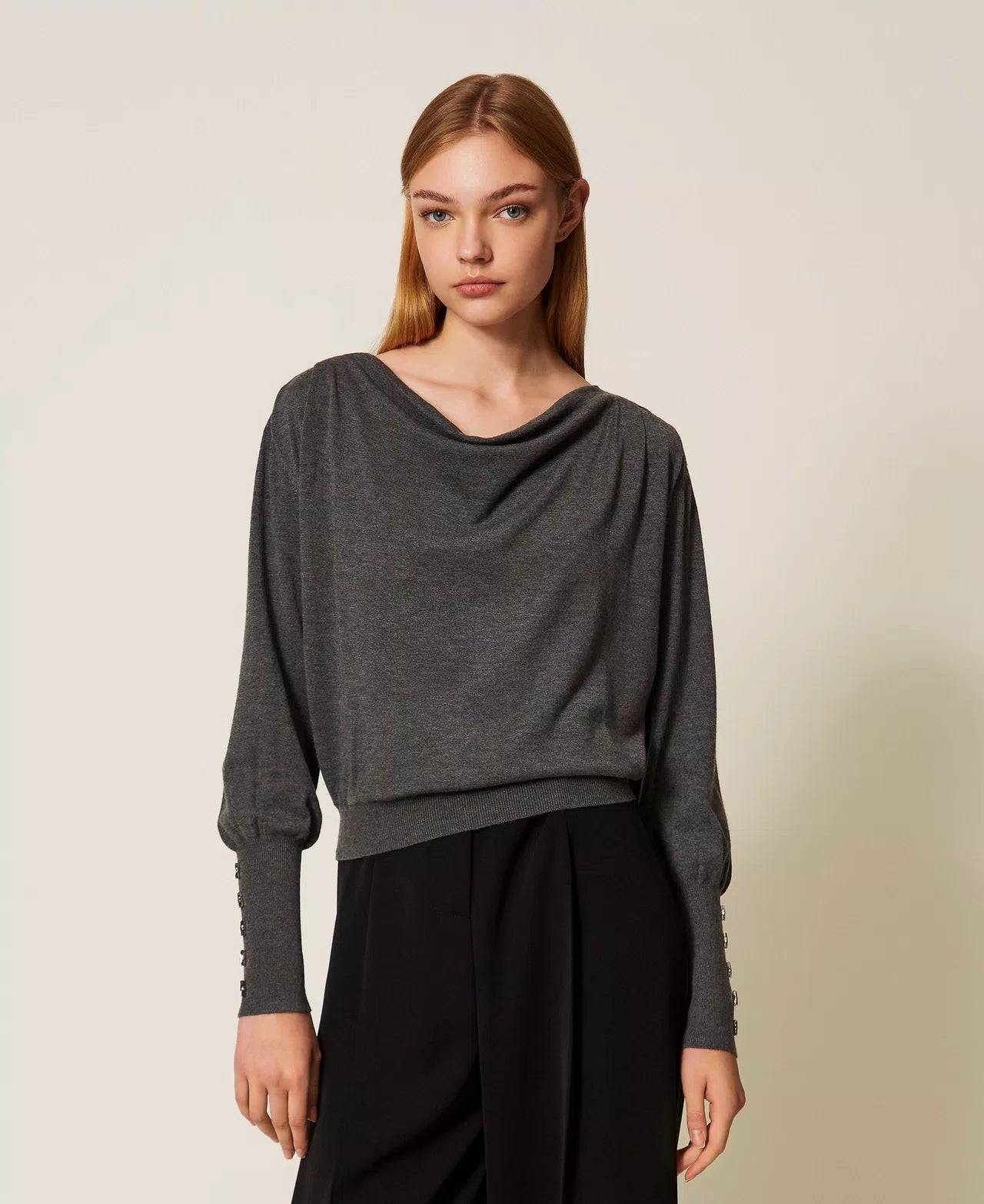 Maglia con drappeggio e ricami TWINSET