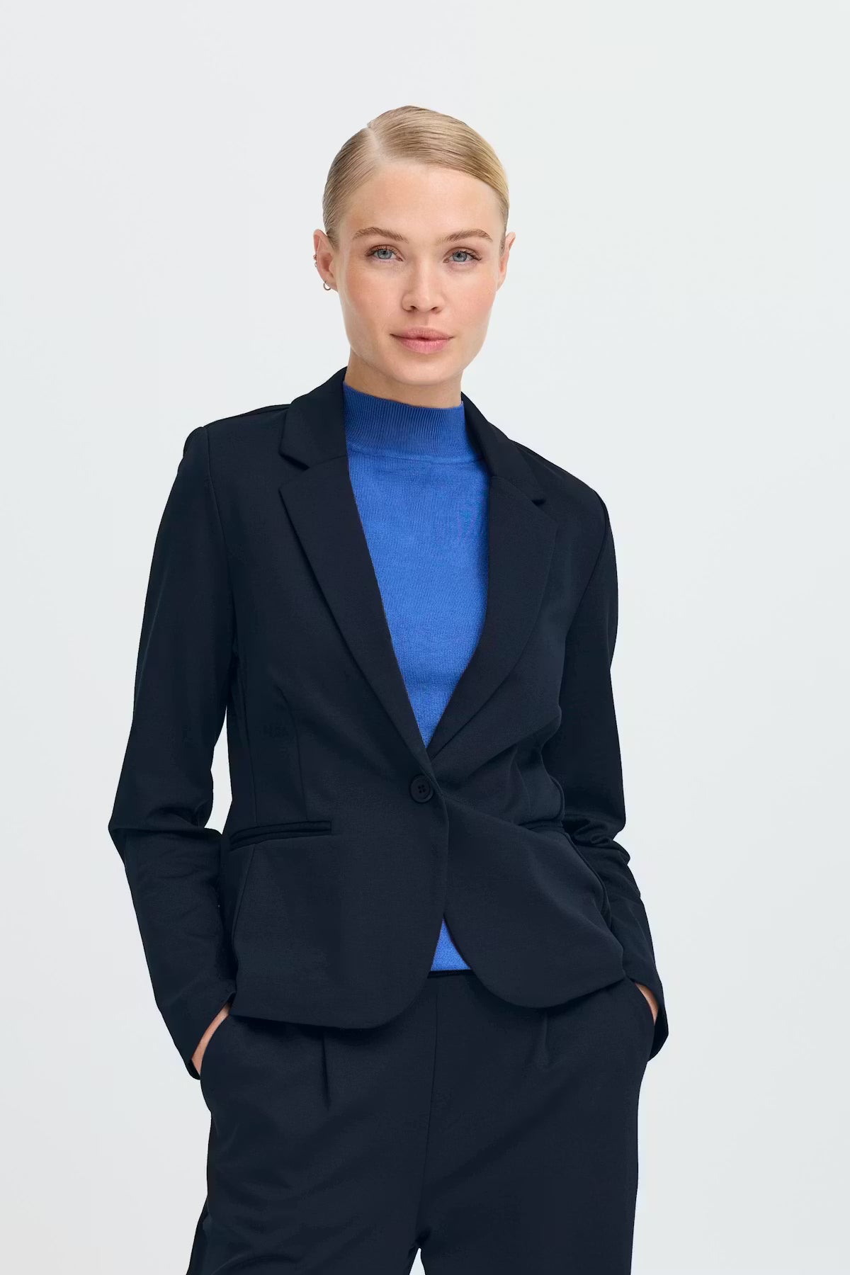 BYRizetta Blazer B.Young