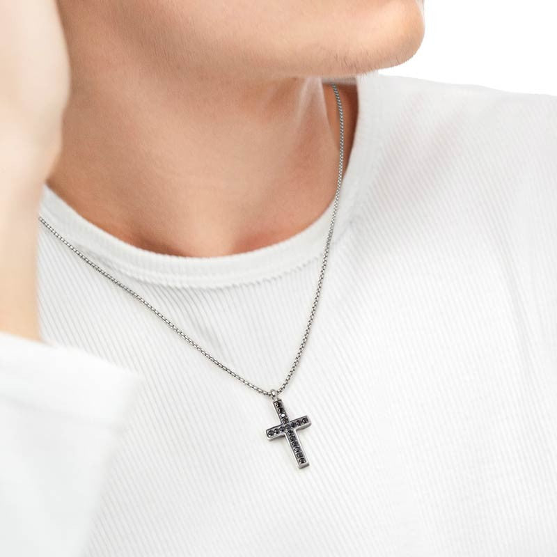 Collana con croce pendente con zirconi Marlù