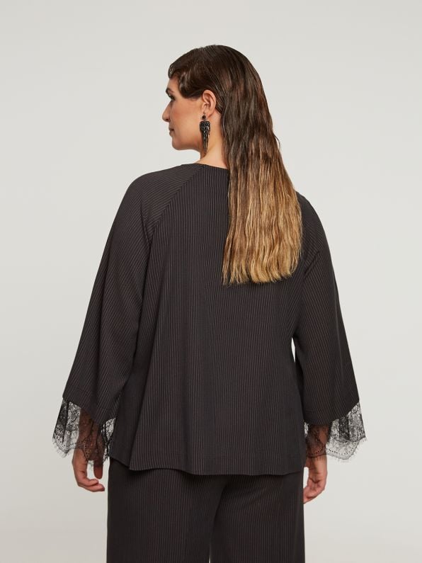 Maglia con pizzo Mat