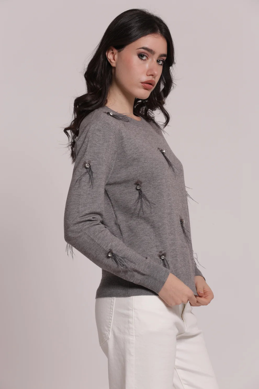 MAGLIA SCOLLO TONDO CON PIUME MIMI-MUA