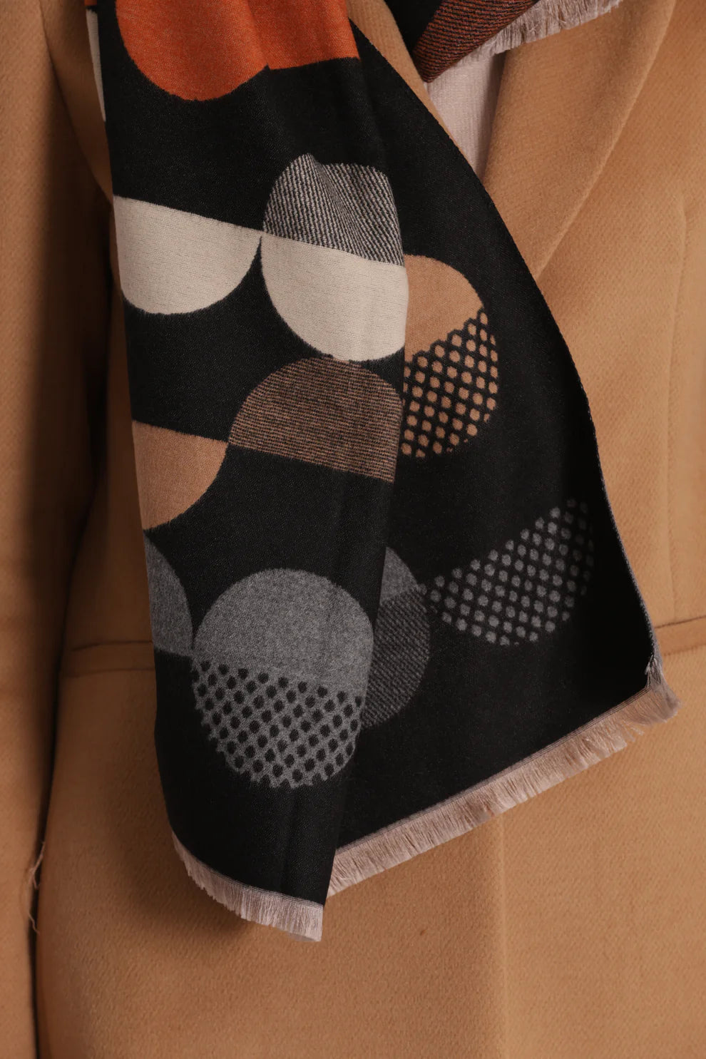 SCIARPA CON SFERE MIMI-MUA