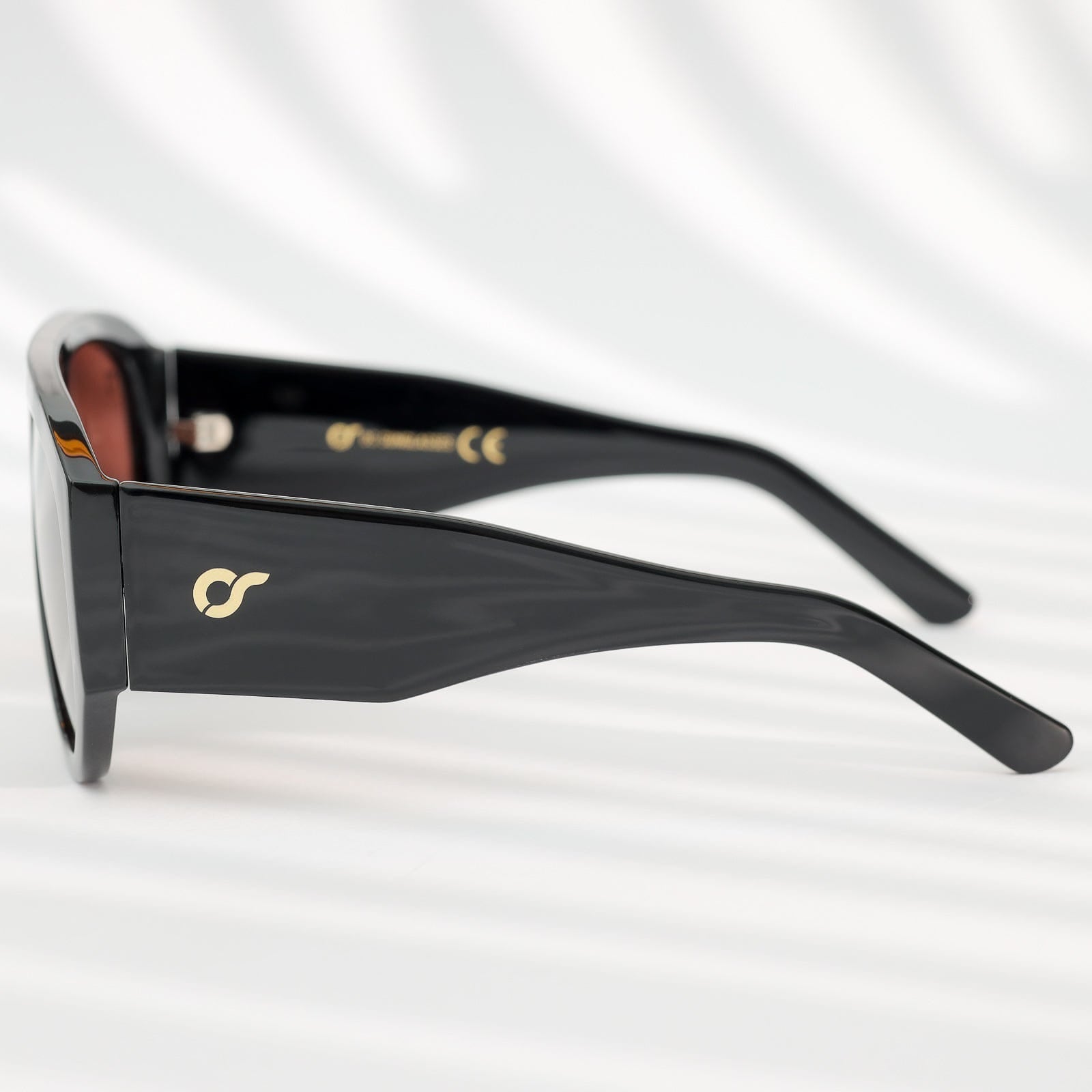 Venezia rosso OnSunglasses