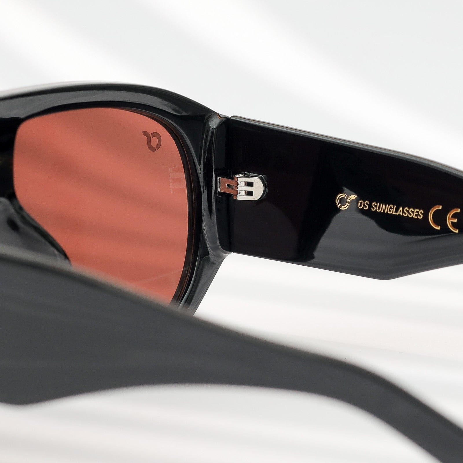 Venezia rosso OnSunglasses
