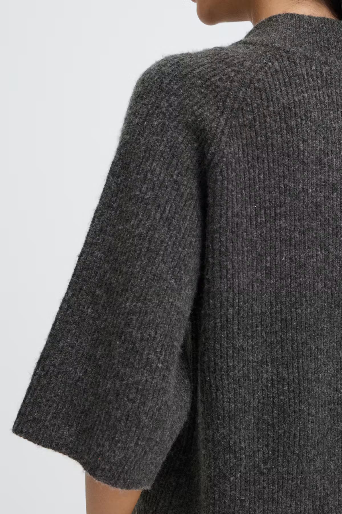 BYOTAJA Cardigan B.Young