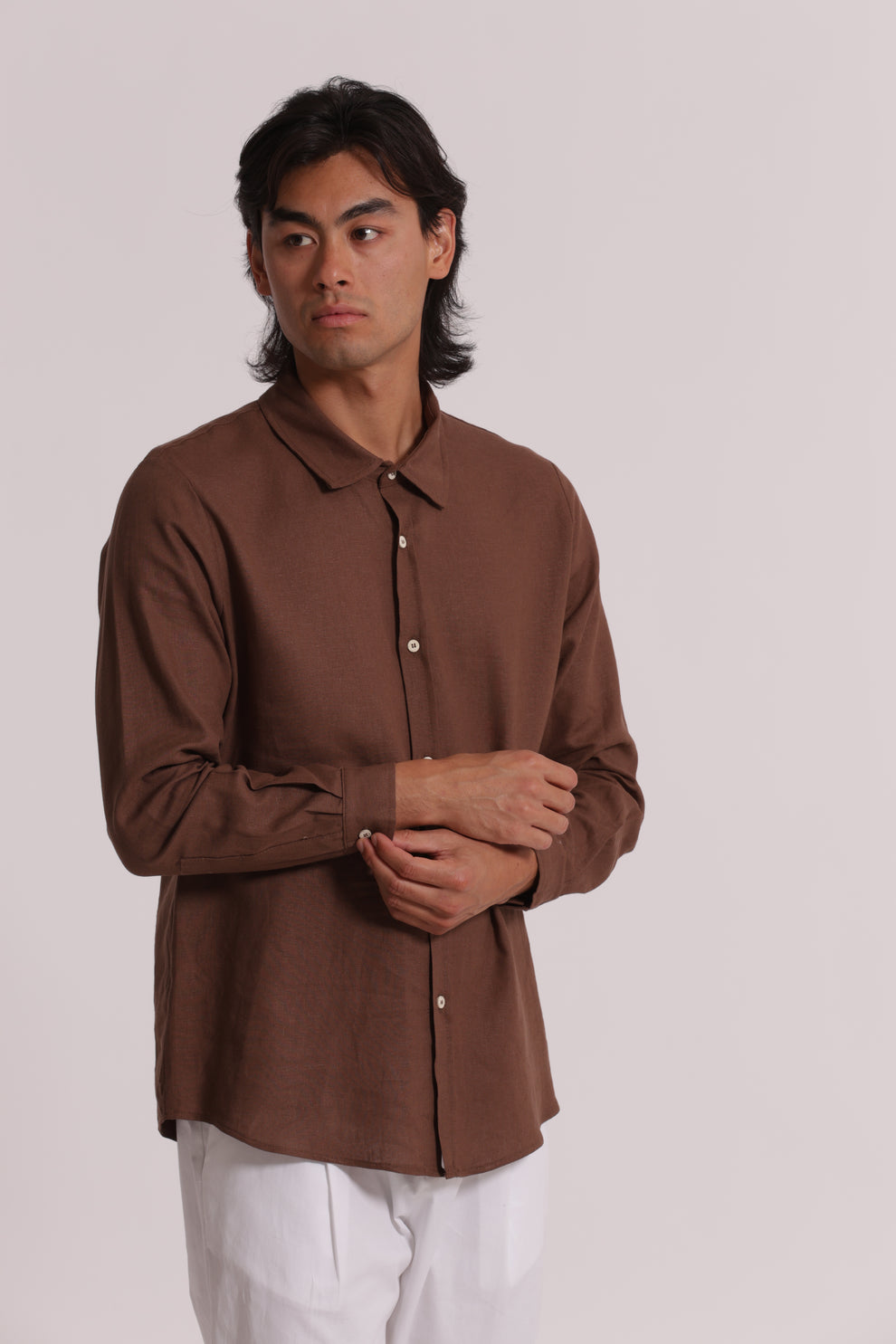 CAMICIA IN LINO CON MANICA LUNGA 7x8