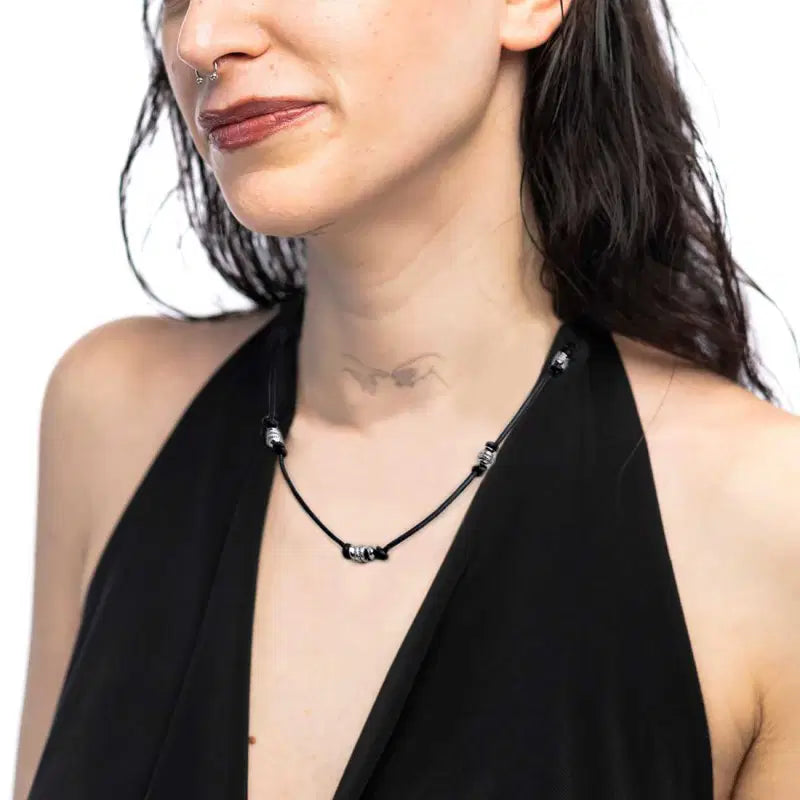 Collana cordino cerato gruppi di rondelle in acciaio Marlù