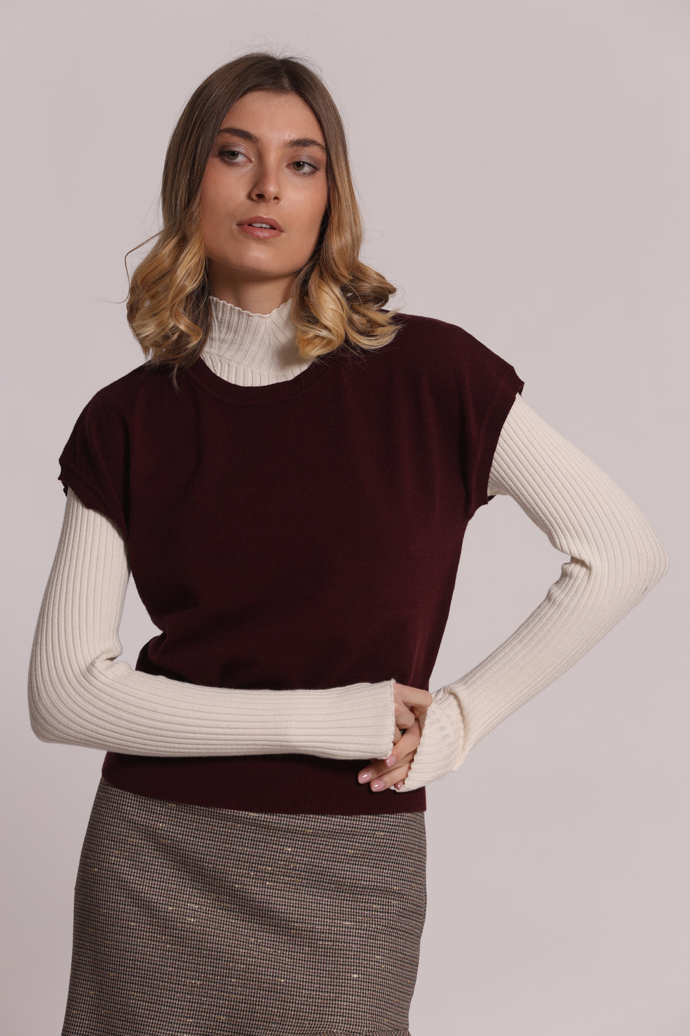 MAGLIA A MANICHE CORTE MIMI-MUA