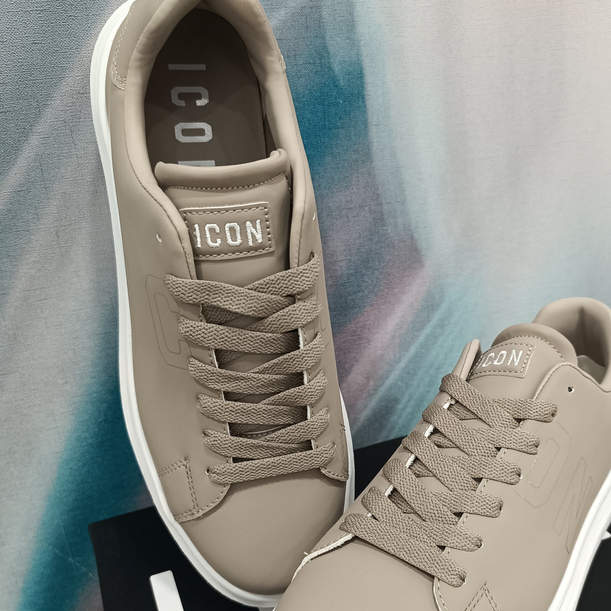 Sneakers ICON