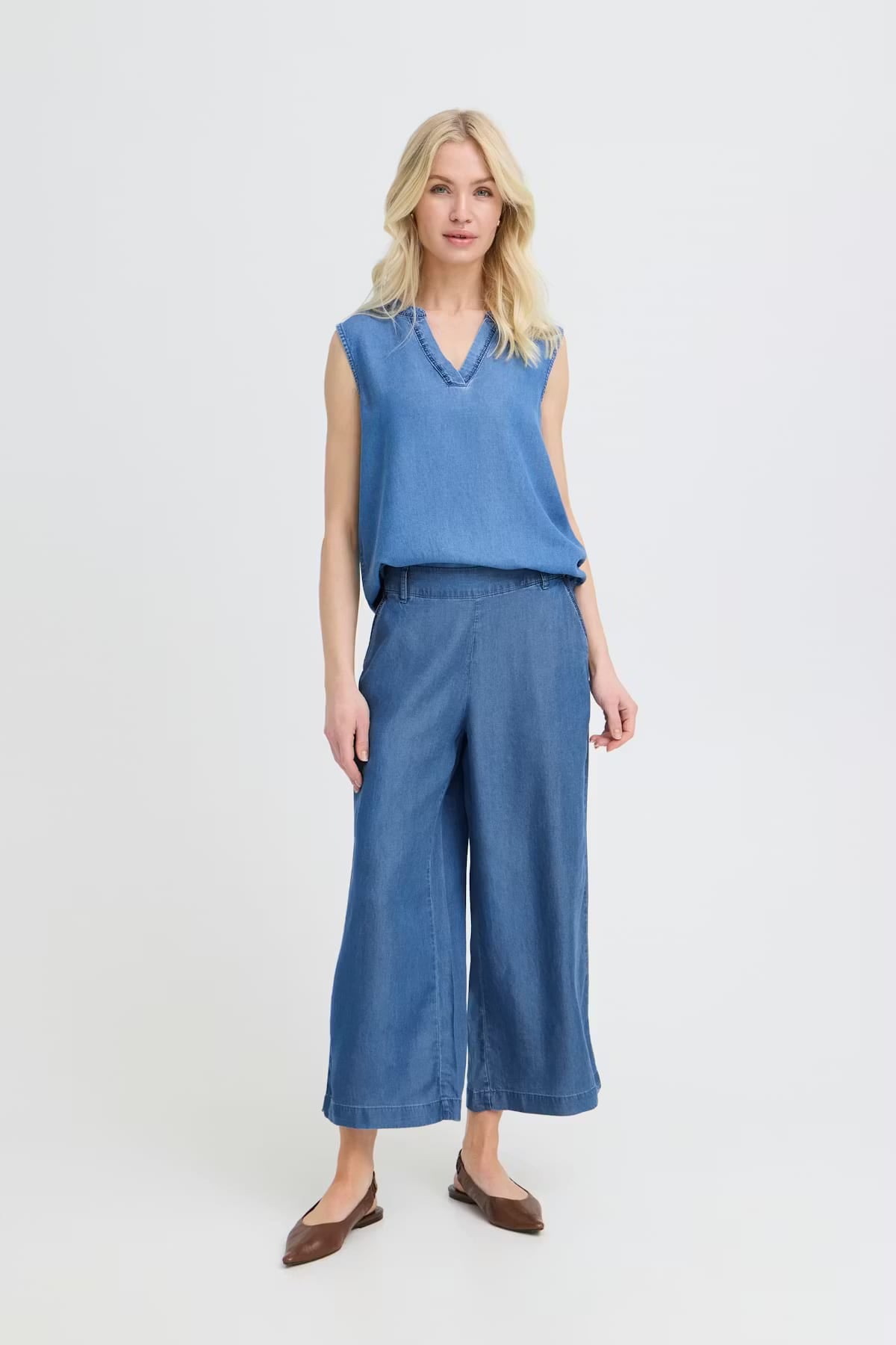 BYKOSMO Trousers B.YOUNG