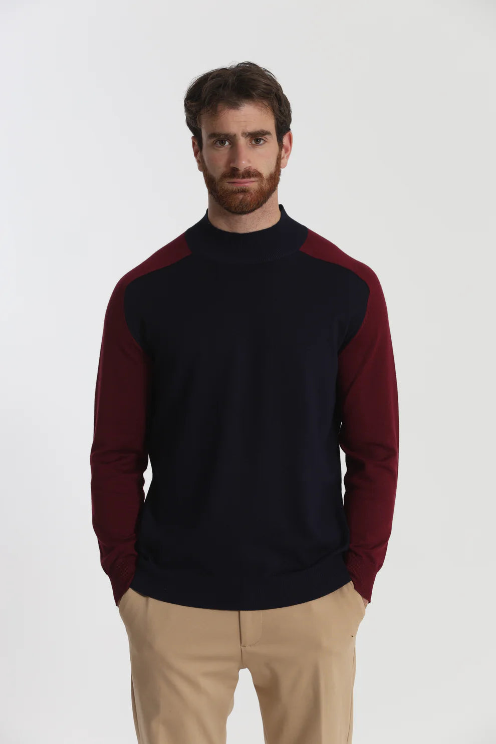 PULLOVER IN MAGLIA BICOLOR A MEZZO COLLO 7x8