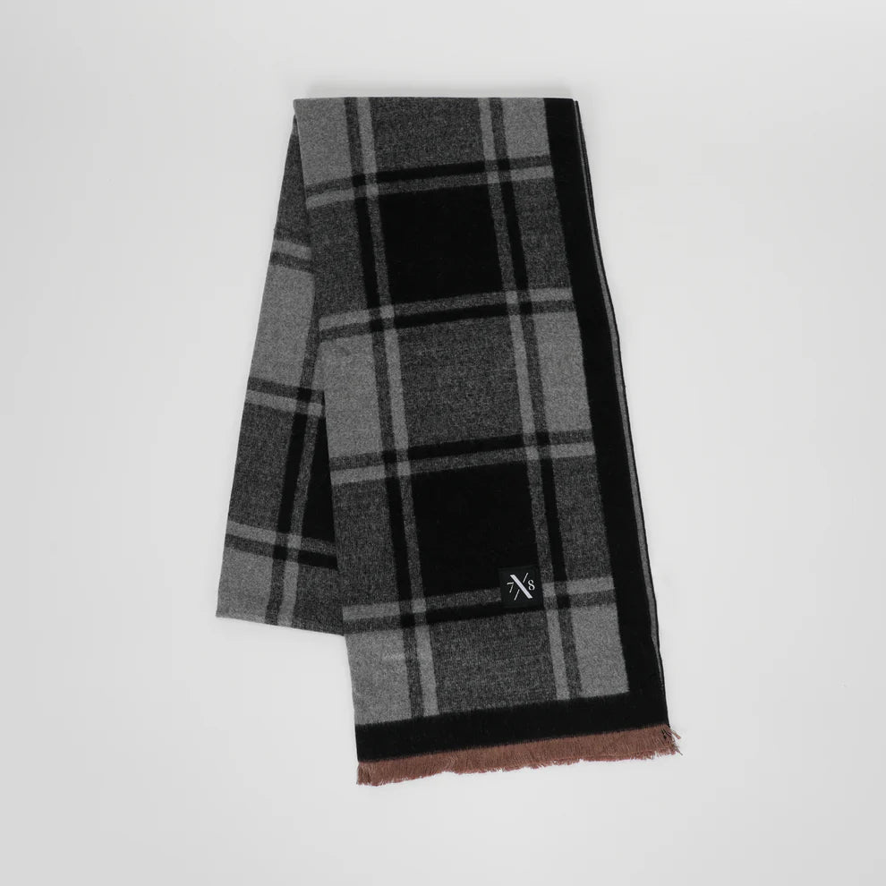 SCIARPA CON MOTIVO QUADRI 7x8