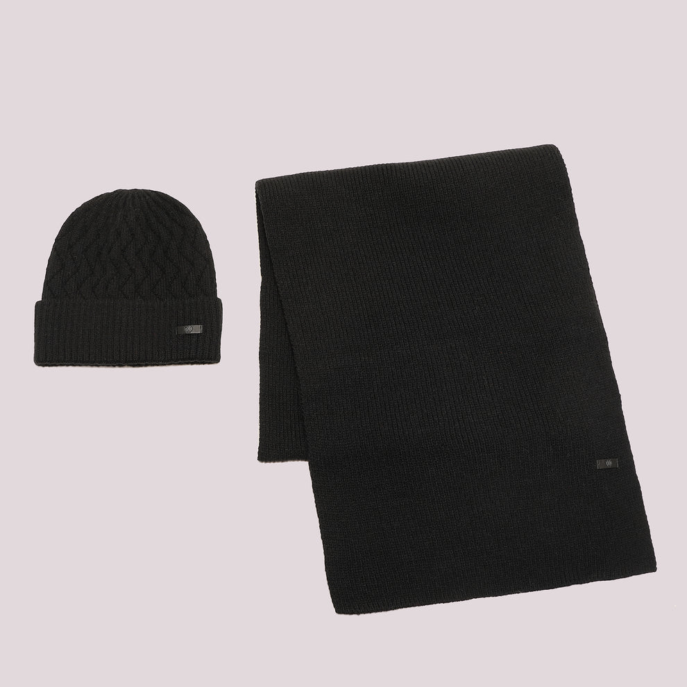 SET BERRETTO E SCIARPA CON TRECCE 7X8