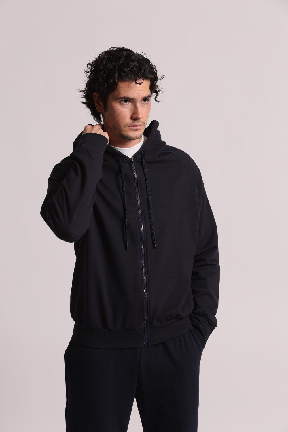 FELPA CON ZIP E CAPPUCCIO 7x8