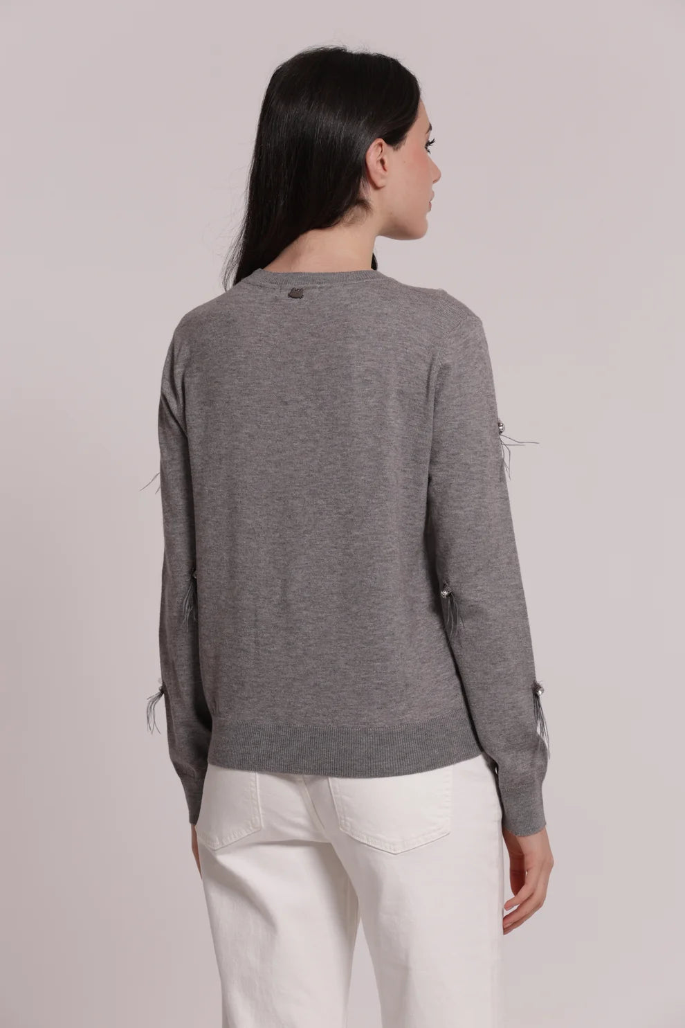 MAGLIA SCOLLO TONDO CON PIUME MIMI-MUA