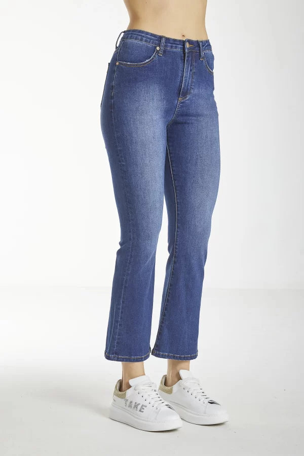 Wanda jeans a trombetta take two