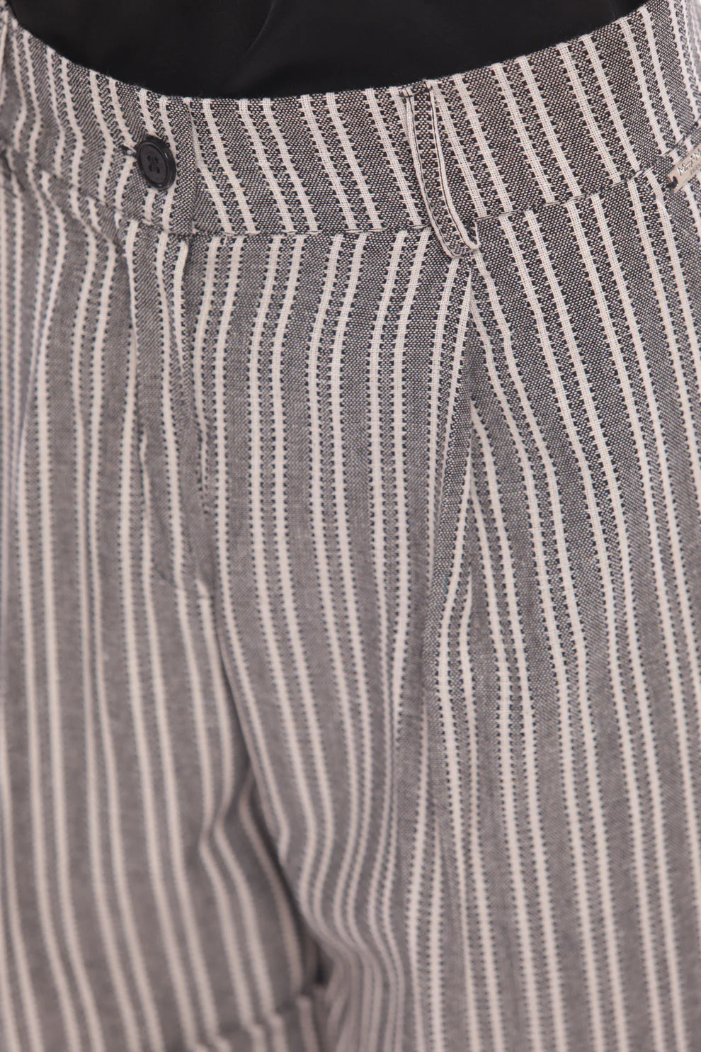 PANTALONE SHORT CON MOTIVO A RIGHE JACQUARD MIMI-MUA