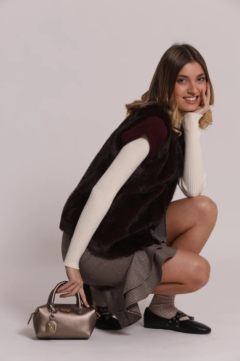 BORSA A BAULETTO PICCOLA CON TARGHETTA LOGATA MIMI-MUA