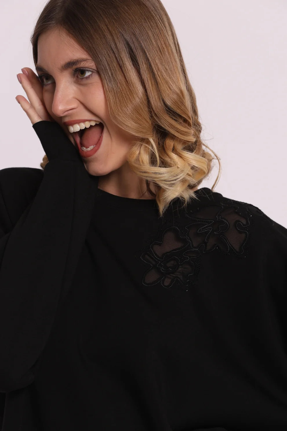 ABITO IN FELPA CON TRASPARENZE E STRASS Mimi-Mua