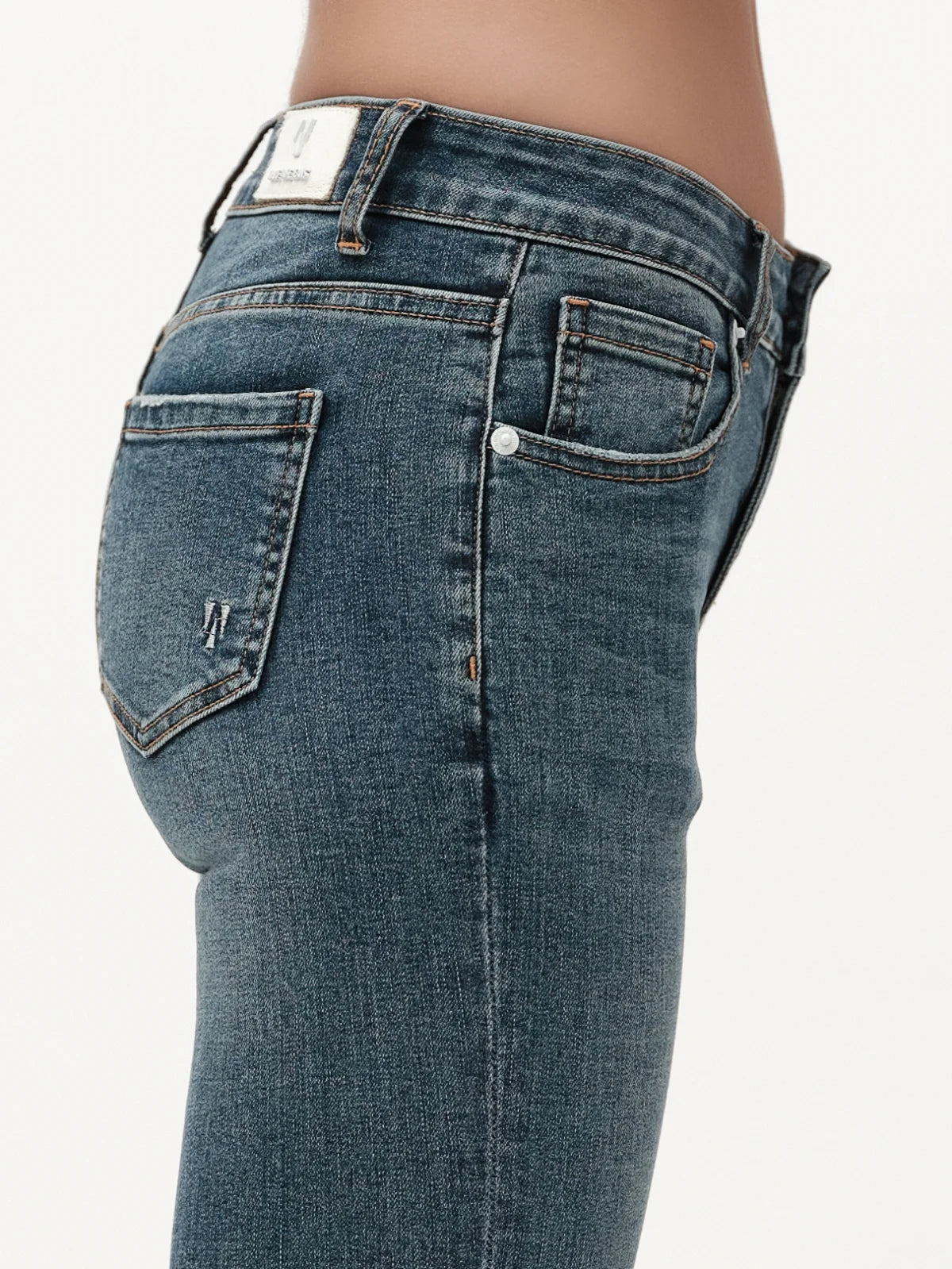 MAYA – JEANS FLARE SLIM MEDIUM WAIST CON STRAPPI WHITE WISE