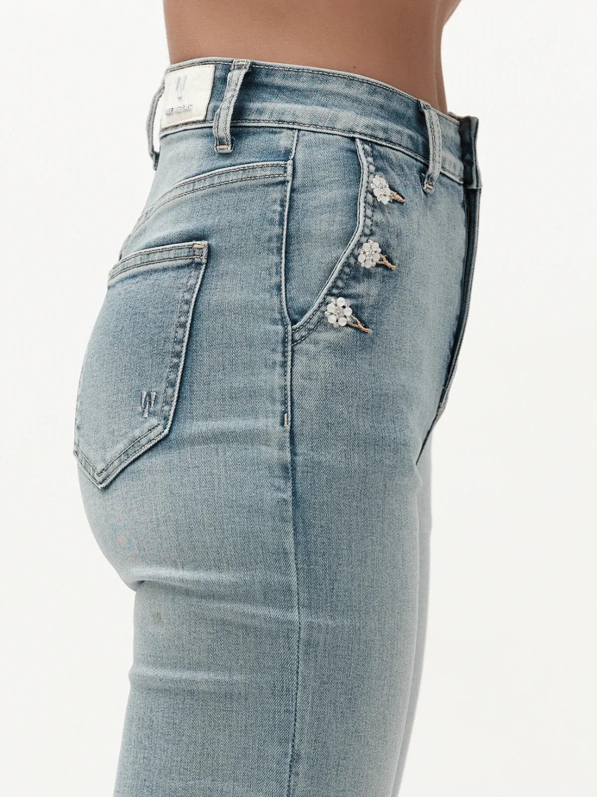 PETRA – JEANS FLARE HIGH WAIST BOTTONI GIOIELLO WHITE WISE