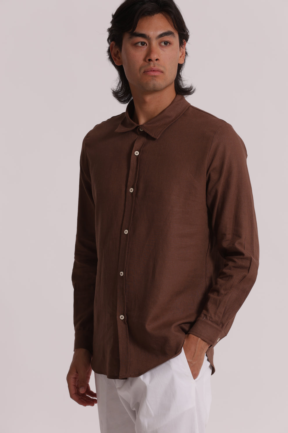 CAMICIA IN LINO CON MANICA LUNGA 7x8