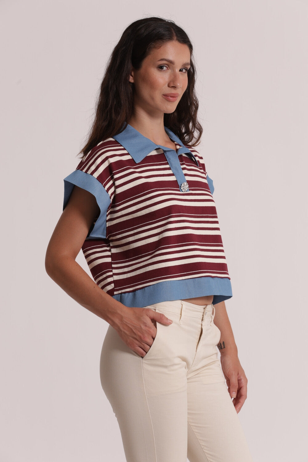 T-SHIRT CON COLLETTO A RIGHE E INSERTI IN DENIM MIMI-MUA