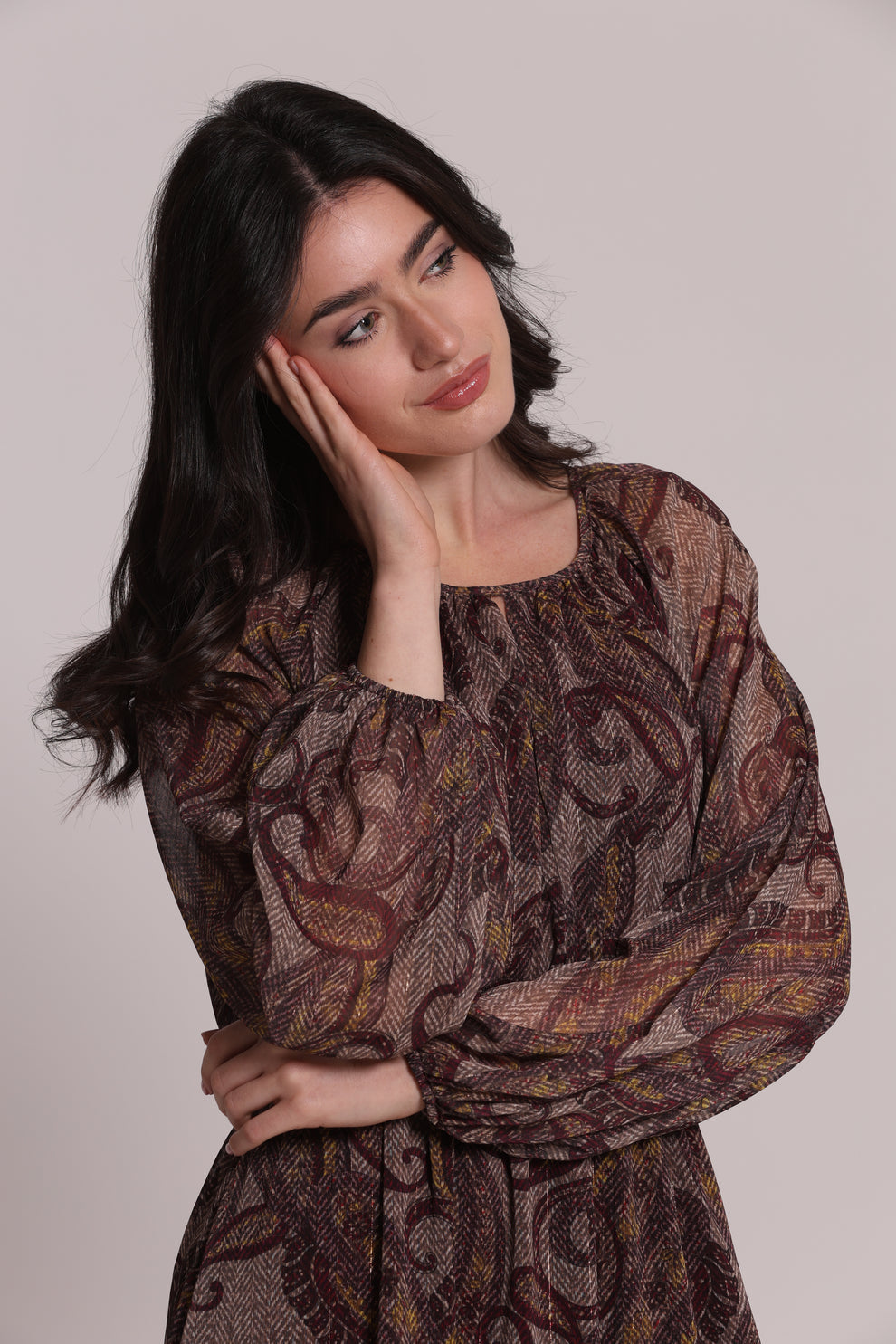 ABITO MIDI FANTASIA PAISLEY CON FIOCCO FRONTALE Mimi-Mua
