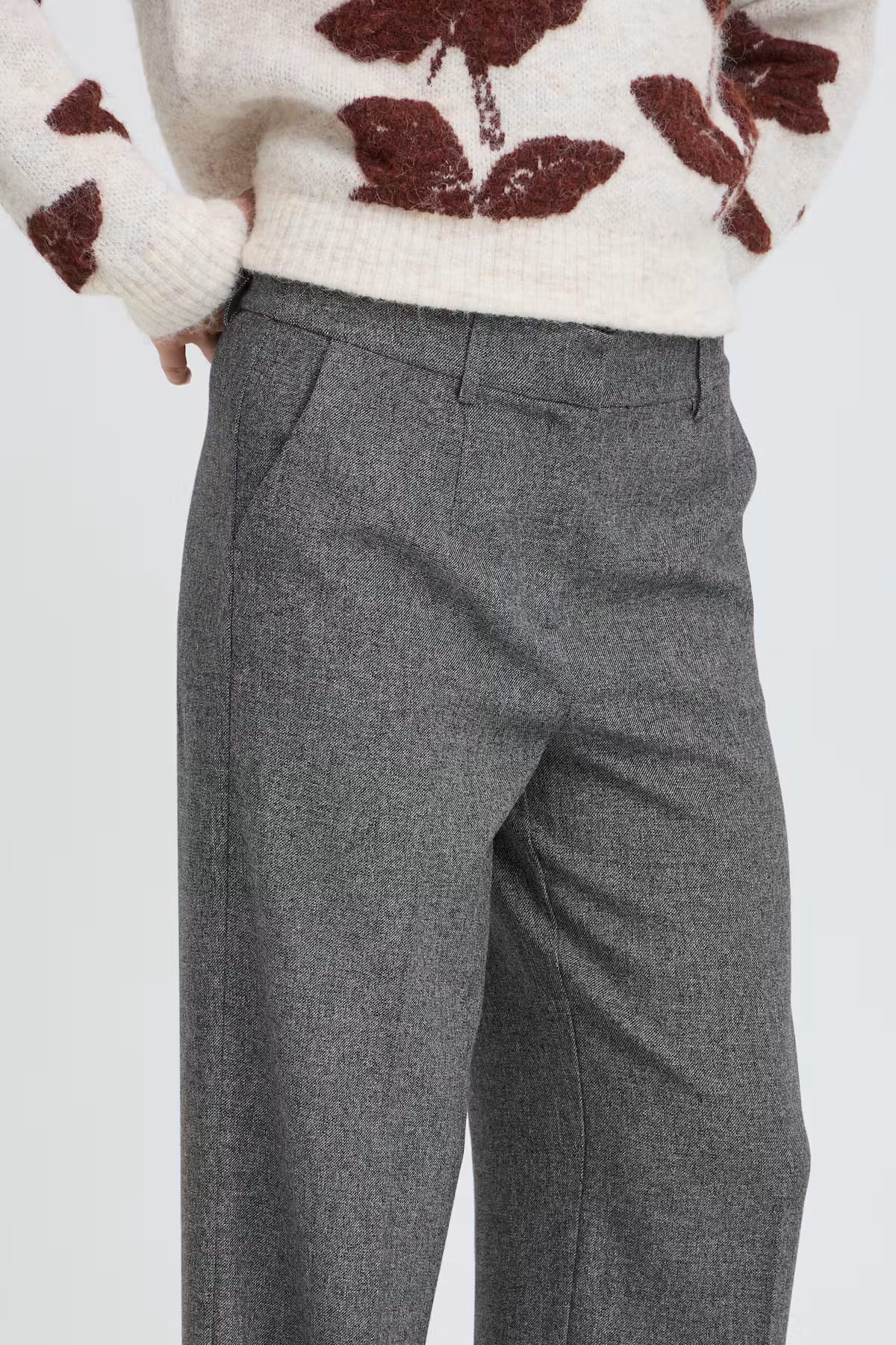 BYETONA Pantalone B.YOUNG