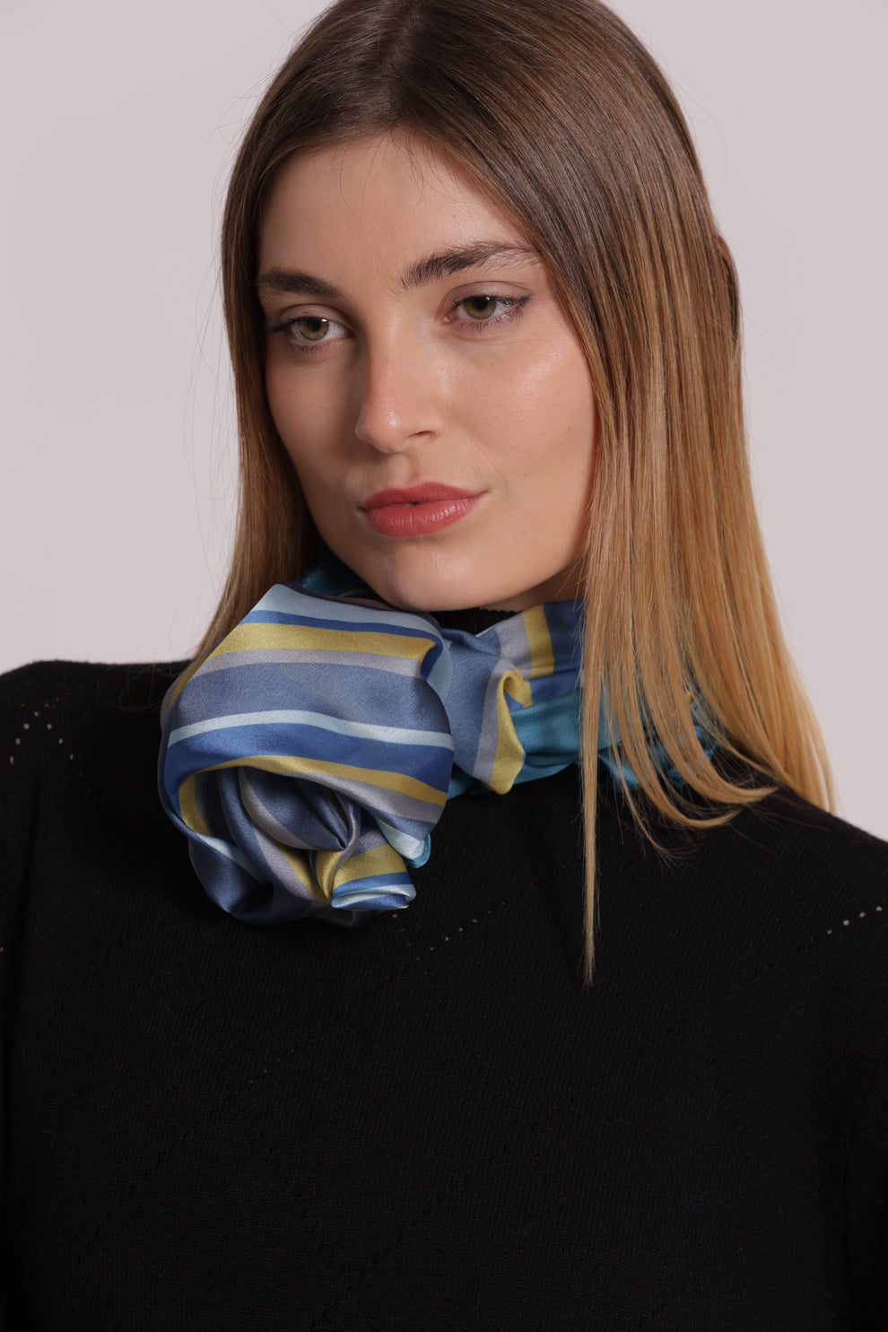 FOULARD CON RIGHE DIAGONALI (90X90 cm) MIMI-MUA