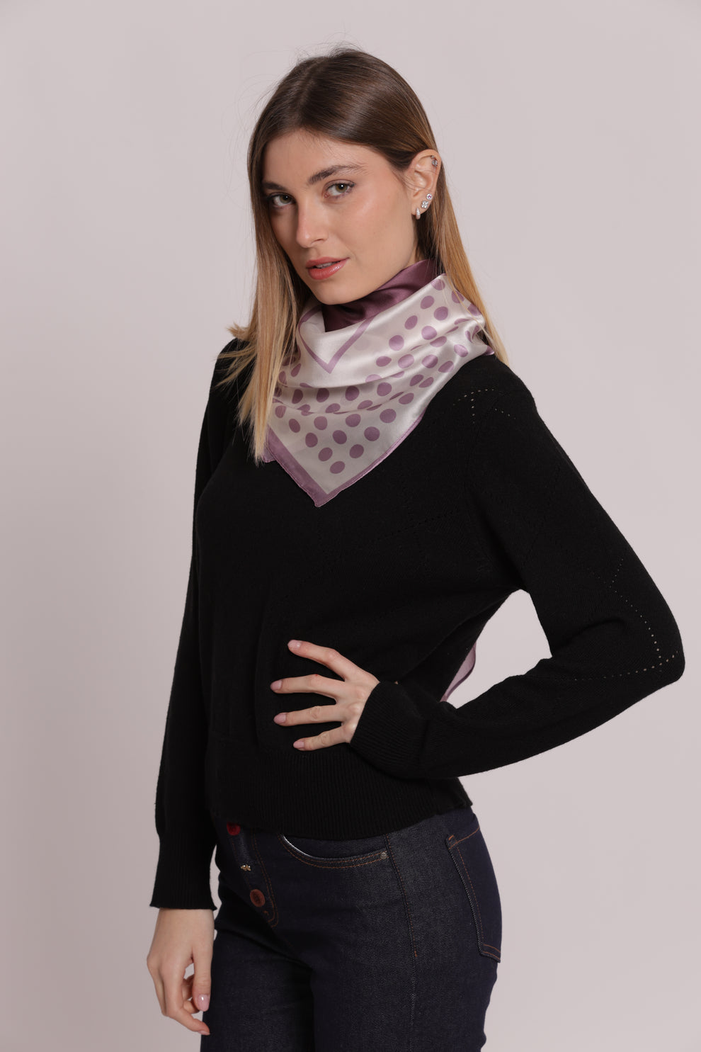 FOULARD CON CORNICE A PALLINI (90X90 cm) MIMI-MUA