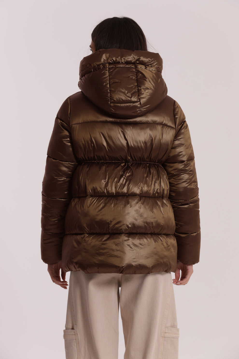 PIUMINO CORTO CON CAPPUCCIO TRAMA GEOMETRICA MIMI-MUA