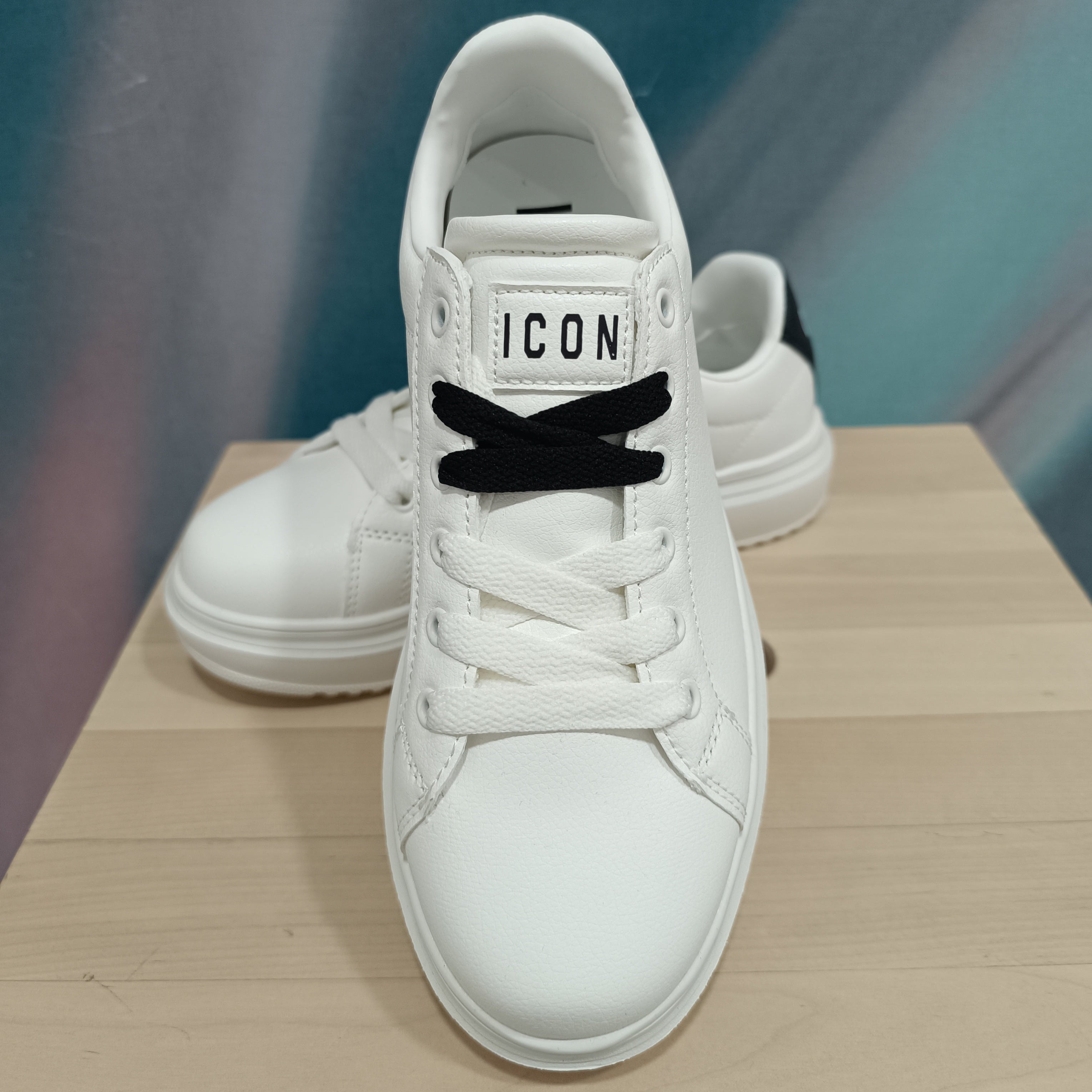 Sneaker Icon