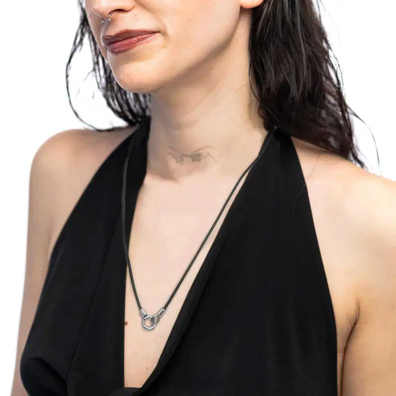 Collana cordino cerato con anello centrale Marlù