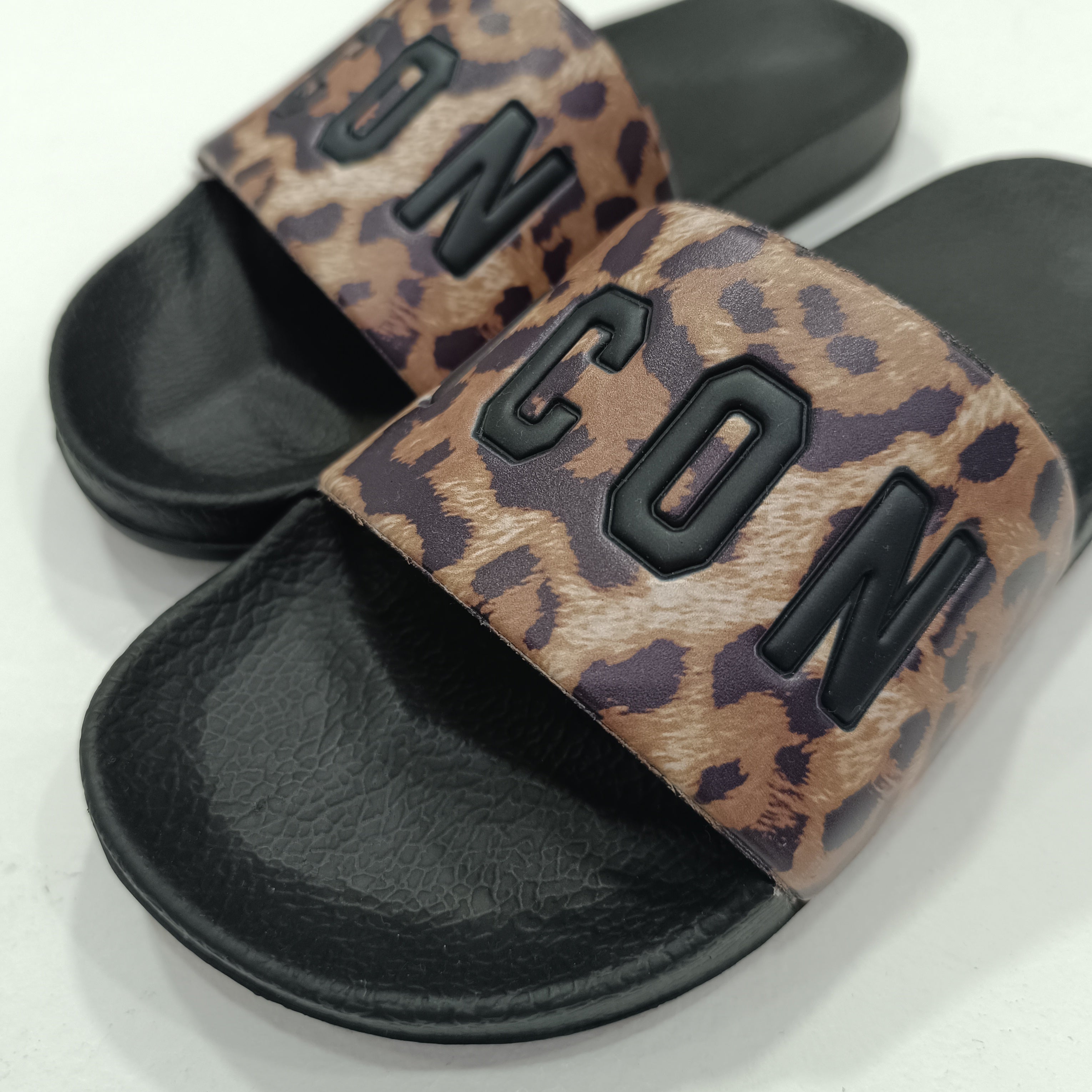 Ciabatta Leopard Icon