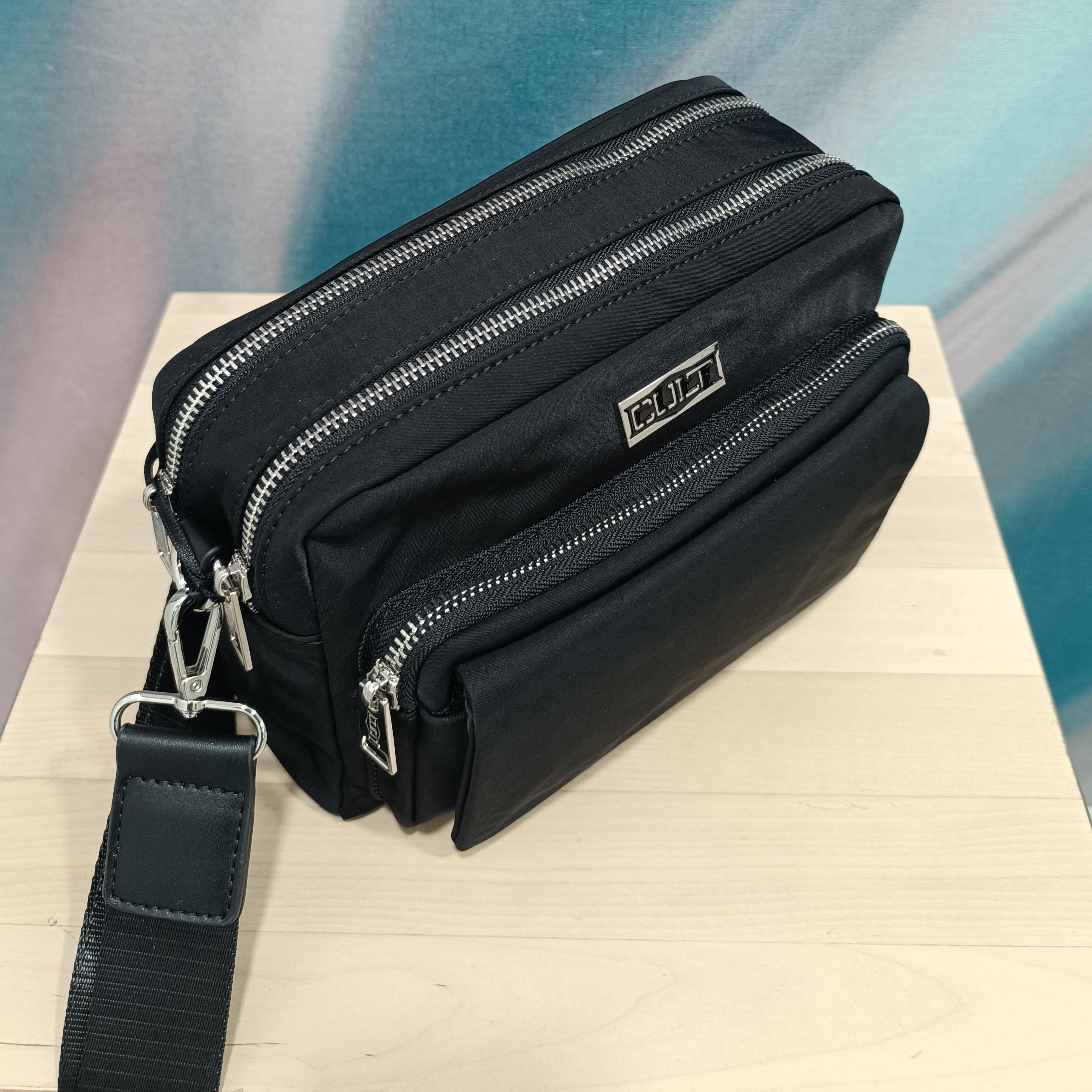 SHOULDER BAG CARLOS CULT