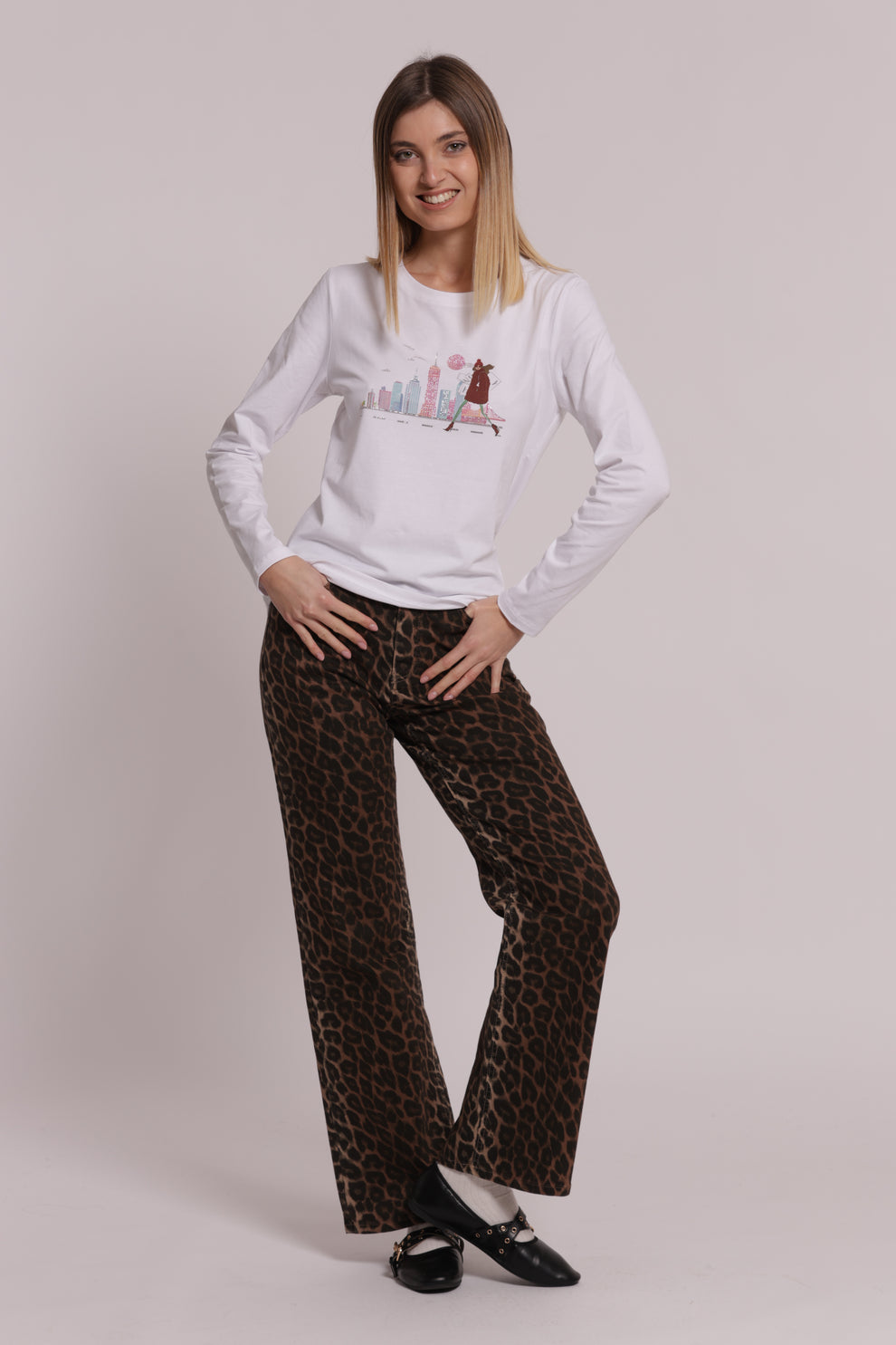 T-SHIRT MANICHE LUNGHE SKYLINE MIMI-MUA