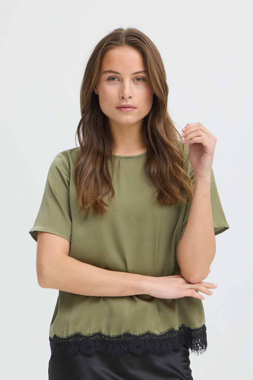 Blusa B.Young
