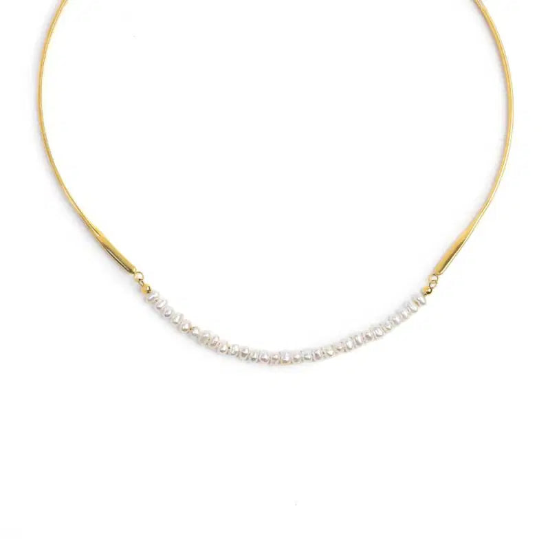 Collana centrale con perle e elementi semi rigidi tubolari twisted Marlù