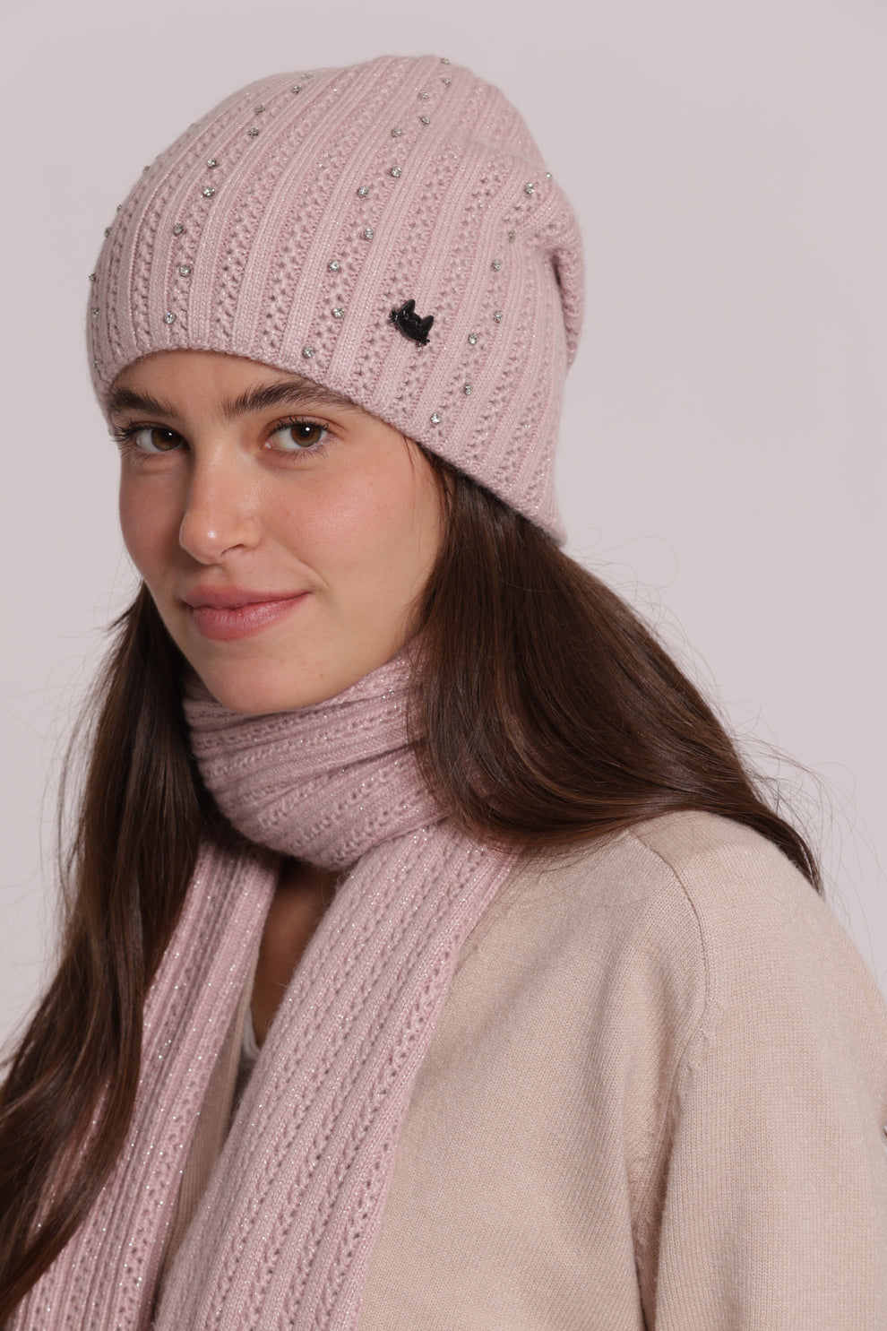 BERRETTO CON PICCOLE TRECCE CON STRASS MIMI-MUA