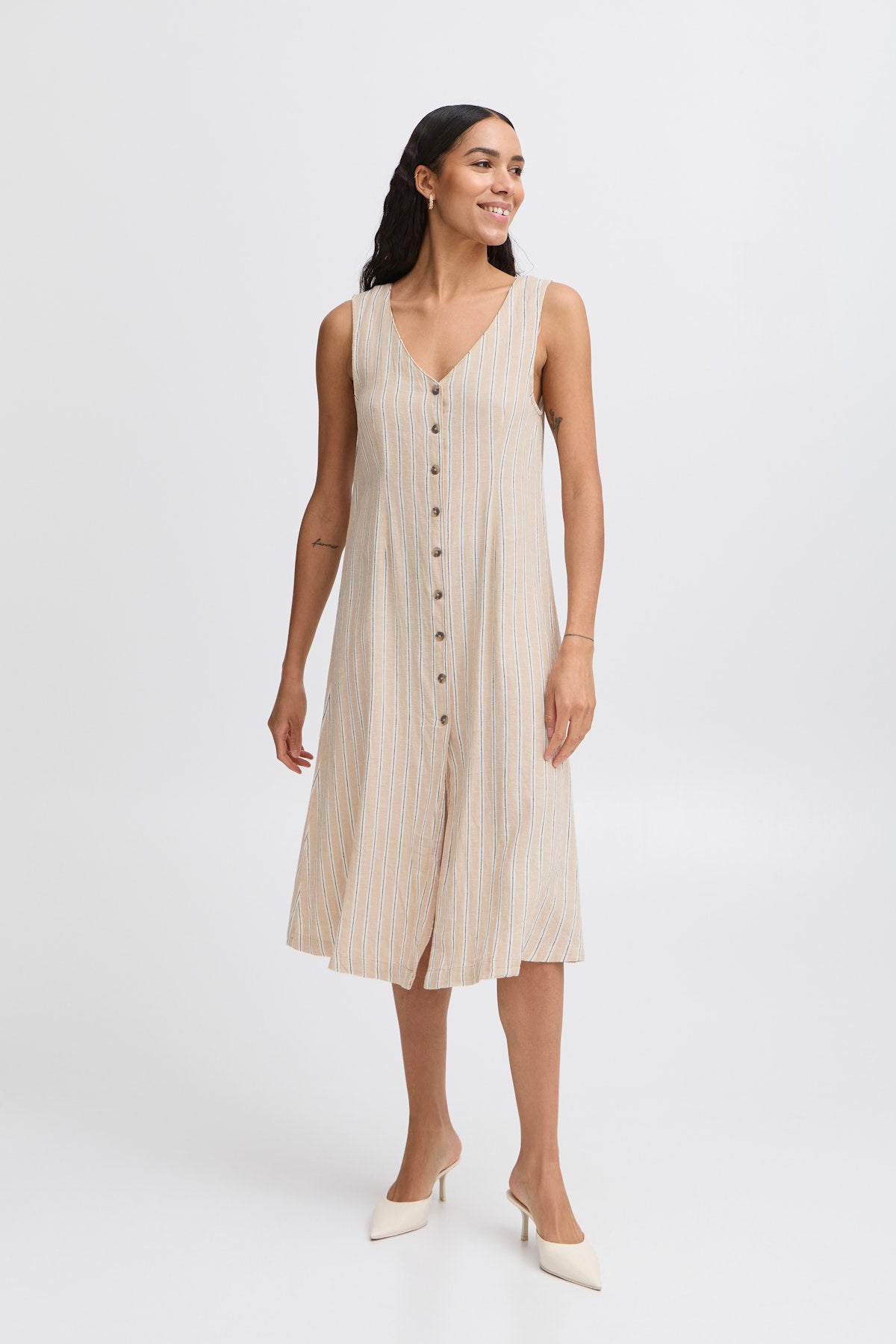 BYFALAKKA Dress B.Young