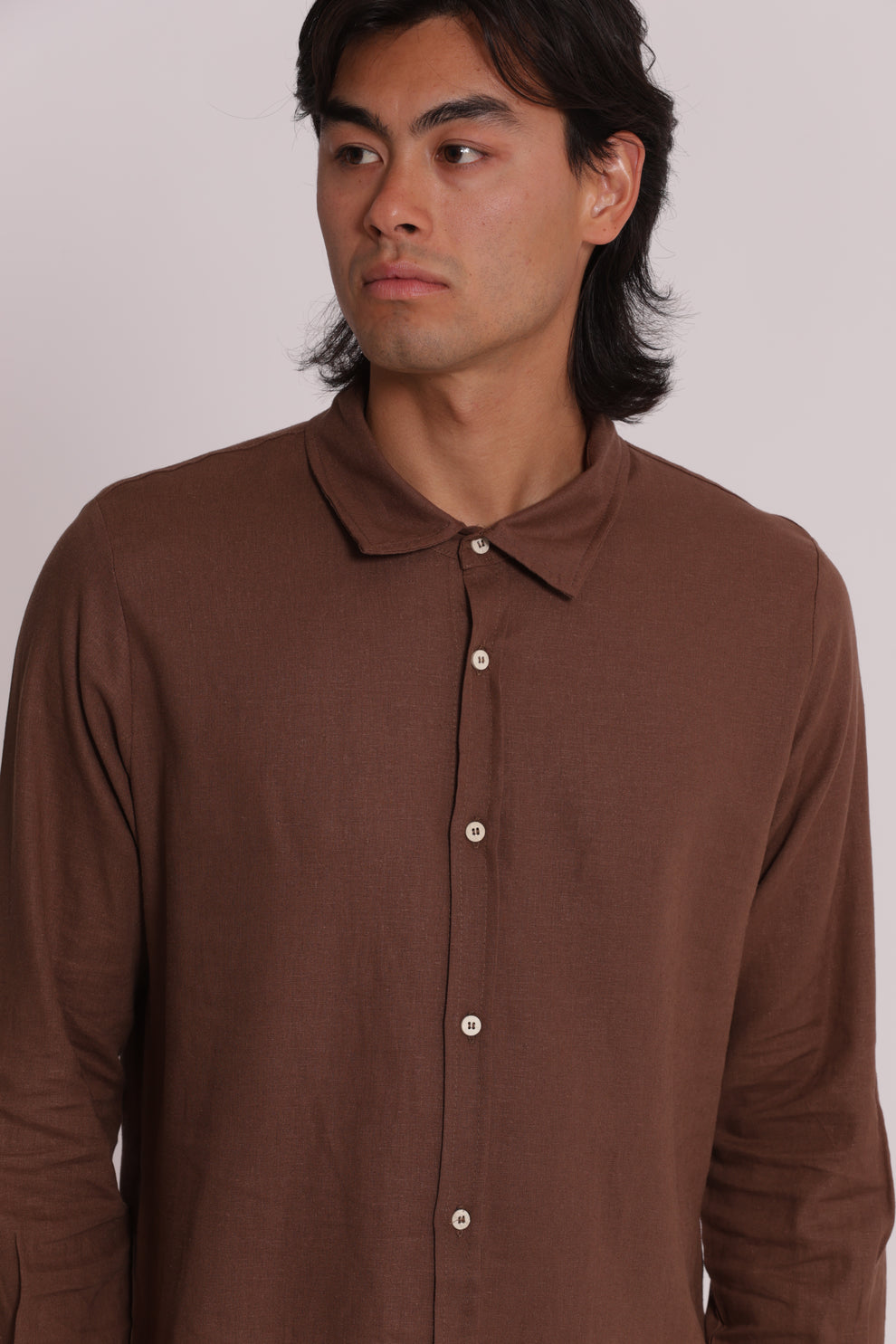 CAMICIA IN LINO CON MANICA LUNGA 7x8