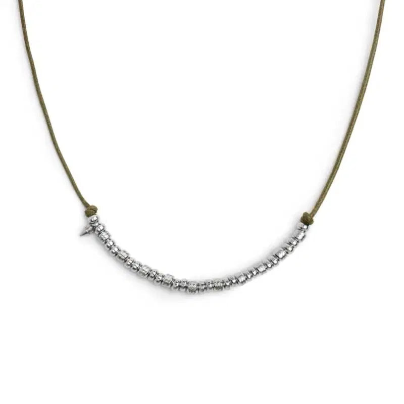 Collana cordino cerato elementi in acciaio e mini spike Marlù