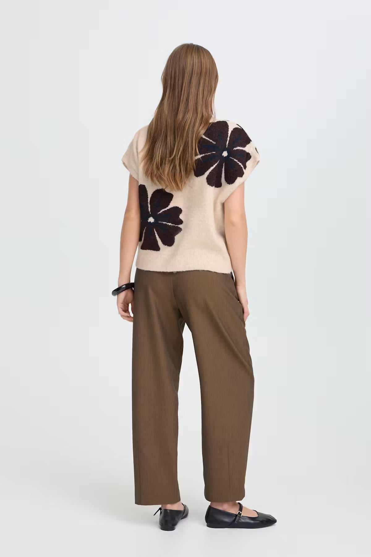 BYOMEA Slipover B.Young